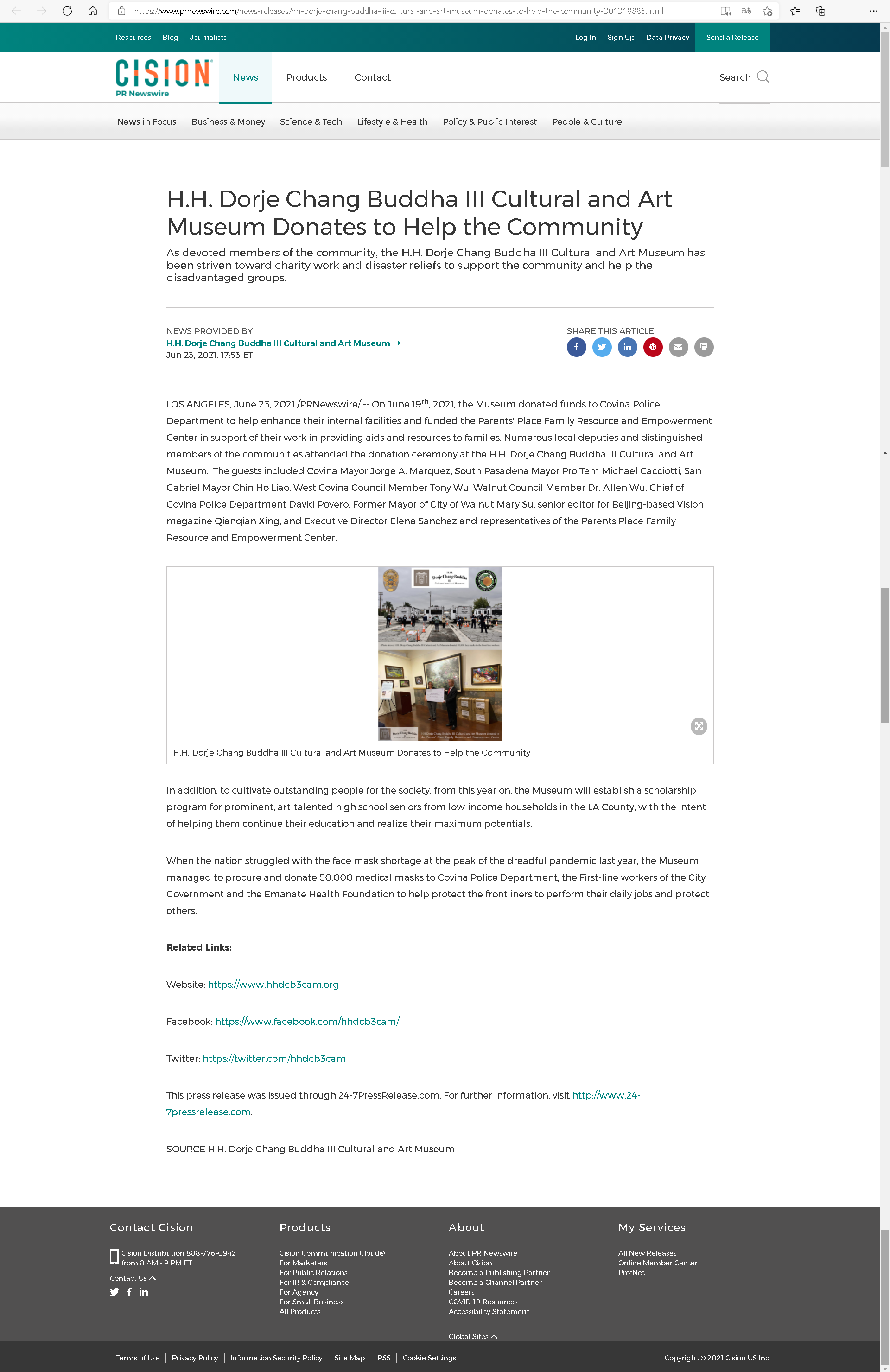 H_H_ Dorje Chang Buddha III Cultural and Art Museum Donates to Help the Community